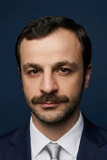 Güven Murat Akpınar, Suskunlar dizisinde İbrahim Kene (Iska) rolünde