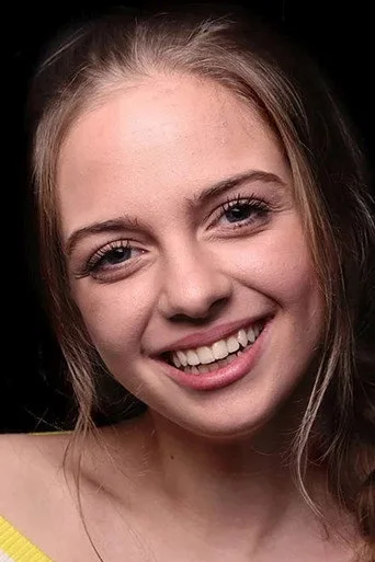 İpek Filiz Yazıcı, Aşk 101 dizisinde Isik rolünde