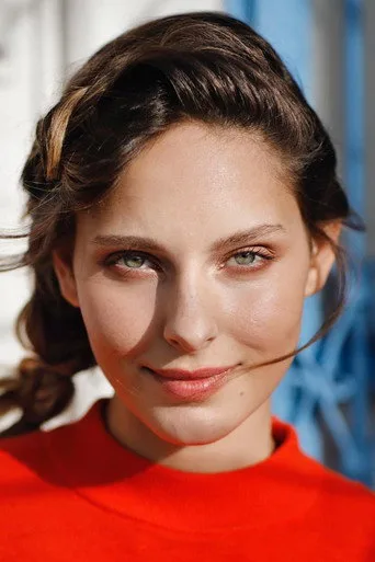 Jessica May, Yeni Gelin dizisinde Bella rolünde