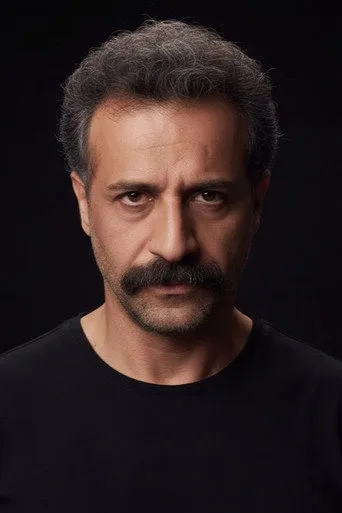 Kadim Yaşar — Türk dizi oyuncusu fotoğrafı