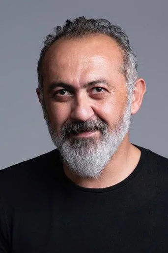Kadir Çermik, Çukur dizisinde Emmi rolünde