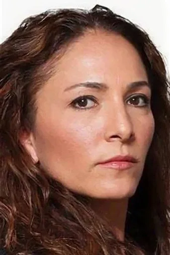 Meltem Gülenç, Güneşin Kızları dizisinde Rana Mertoğlu rolünde