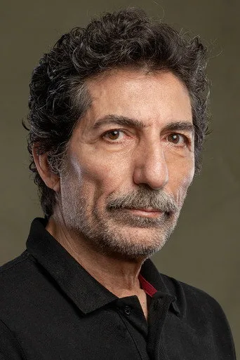 Mustafa Uğurlu, İçerde dizisinde Yusuf Müdür rolünde