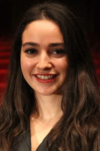 Nazlı Pınar Kaya, Gönül Dağı dizisinde Cemile Kaya rolünde