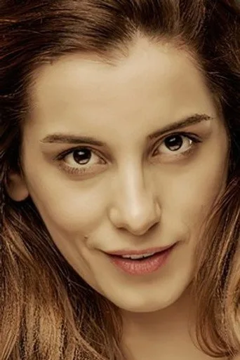 Nihal Işıksaçan, Kiraz Mevsimi dizisinde Burcu Uyar rolünde