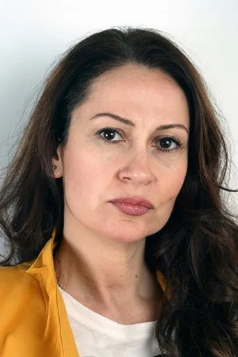 Nur Gürkan, Saygılar Bizden dizisinde Memur rolünde