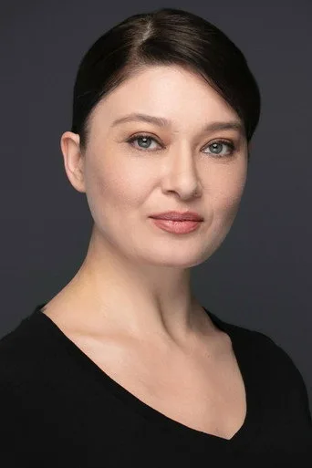 Nurgül Yeşilçay — Türk dizi oyuncusu fotoğrafı