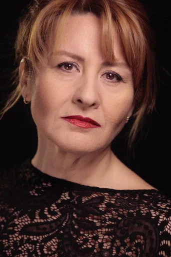 Özlem Türkad — Türk dizi oyuncusu fotoğrafı