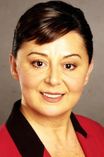 Parla Şenol, Selena dizisinde Müstesna Yıldız rolünde