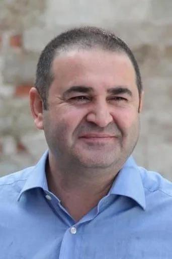 Şafak Sezer, Sıdıka dizisinde Kenar rolünde