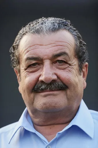 Tarık Papuççuoğlu — Türk dizi oyuncusu fotoğrafı