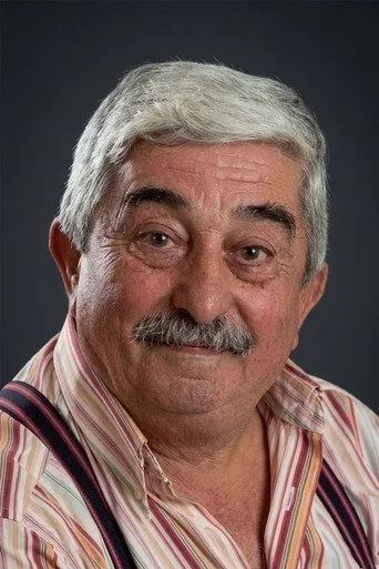 Tuncay Gürel, Bizimkiler dizisinde Yusuf rolünde