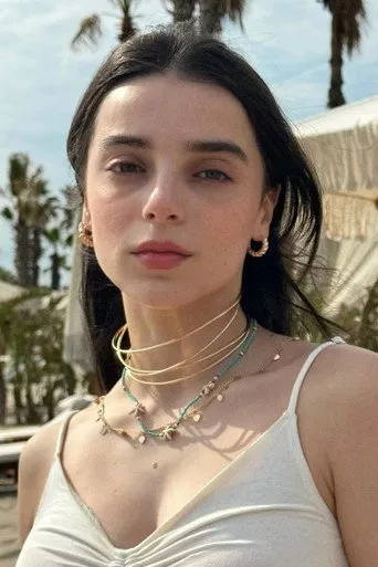 Yeliz Korkmaz, Rüya Gibi dizisinde Sezen rolünde
